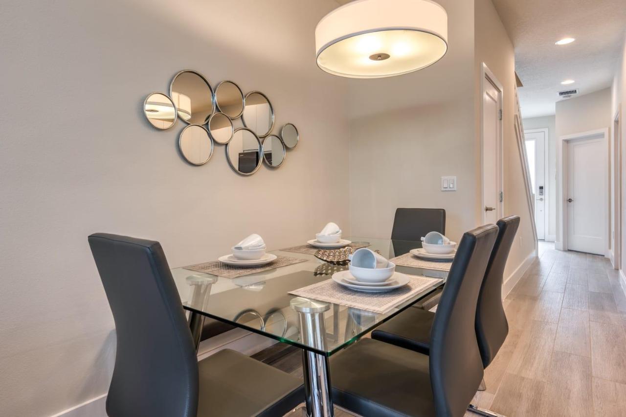 Comfortable Townhome With Private Pool Near Disney 포 코너스 외부 사진